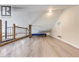 3590 LAKESHORE Road - 39