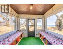 3590 LAKESHORE Road - 50