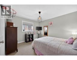 71 JESSICA Street - 38