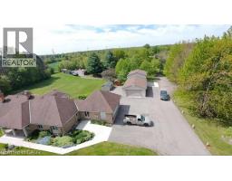4290 VICTORIA Road S - 33
