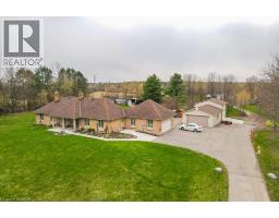 4290 VICTORIA Road S - 36