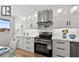 74 VICTOR Boulevard - 11