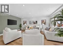 74 VICTOR Boulevard - 15