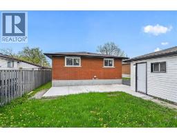 74 VICTOR Boulevard - 43
