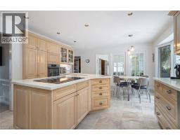 18 STONEGATE Drive - 18