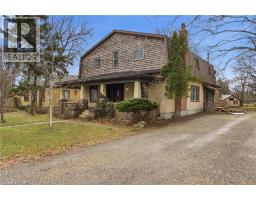 211 CANBOROUGH Street - 3