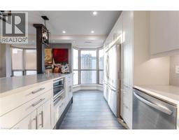 67 CAROLINE Street S UnitNo. 17C - 11
