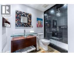 67 CAROLINE Street S UnitNo. 17C - 21