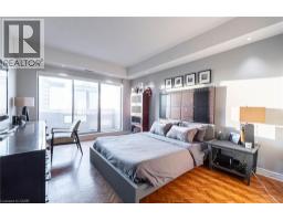 67 CAROLINE Street S UnitNo. 17C - 33