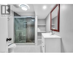 457 QUEEN MARY Drive - 40