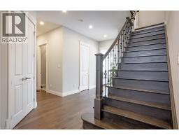 4 LOCKMAN Drive - 18