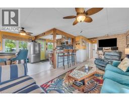 2090 LAKESHORE Road - 12