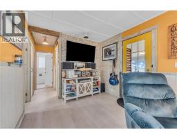 2090 LAKESHORE Road - 21