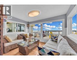 2090 LAKESHORE Road - 8