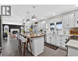 2330 CENTRE Street - 10