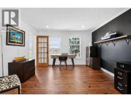 2330 CENTRE Street - 15