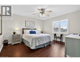 2330 CENTRE Street - 24
