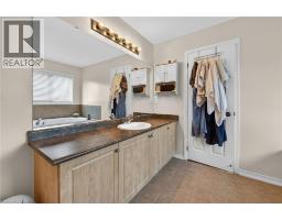 97 SIRENTE Drive - 40