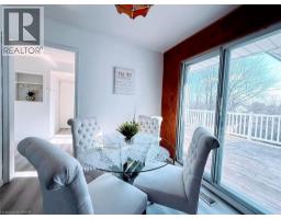 374 VICTORIA Road N - 21