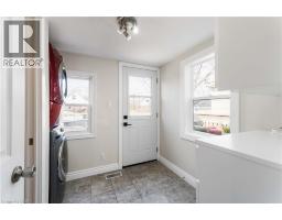 54 WEIR Street S - 17