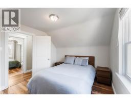 54 WEIR Street S - 22