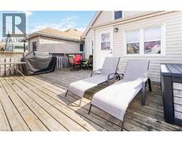 54 WEIR Street S - 34