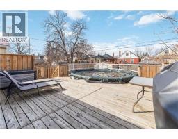 54 WEIR Street S - 35