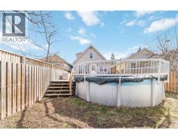 54 WEIR Street S - 38