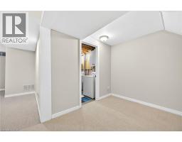 25 WALKER Court - 19