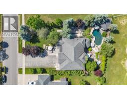 2147 BERWICK Drive - 4