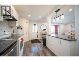 18 ARMSTRONG Avenue - 15