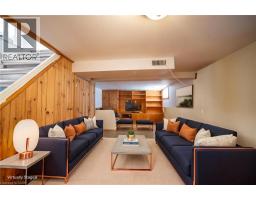 18 ARMSTRONG Avenue - 36