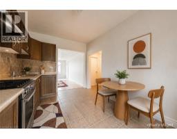22 WORSLEY Road - 5