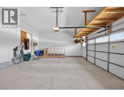 19 LAMPMAN Drive - 32