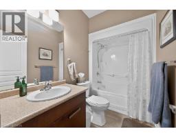 19 LAMPMAN Drive - 7