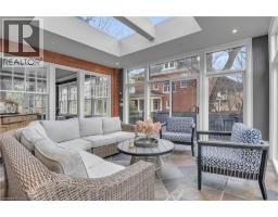 18 BRANT Road N - 10