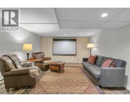 18 BRANT Road N - 32