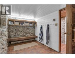 18 BRANT Road N - 37