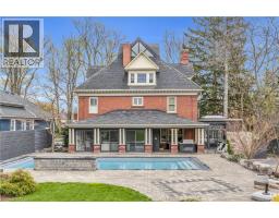 18 BRANT Road N - 40