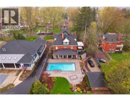 18 BRANT Road N - 41
