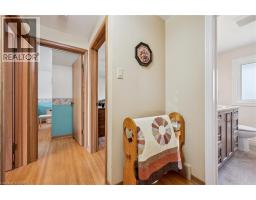39 CHARLOTTE Crescent - 18