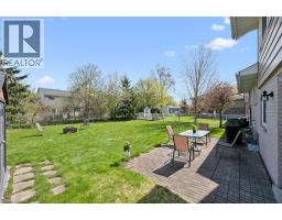 39 CHARLOTTE Crescent - 36