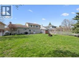 39 CHARLOTTE Crescent - 38