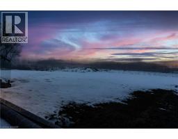 70 UPPER MOUNT ALBION Road - 43