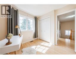 110 HIGHBURY Drive - 23