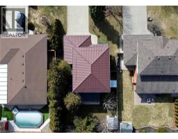110 HIGHBURY Drive - 48