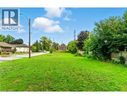 11 KNAPMANS Drive - 13