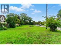 11 KNAPMANS Drive - 15