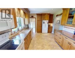 16 DALEVIEW Crescent - 8