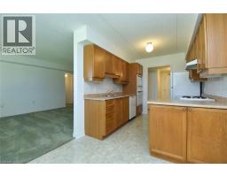 600 SILVERBIRCH Boulevard UnitNo. 102 - 18